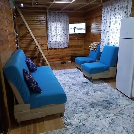 펜션 Bungalow With Garden And Air Conditioning, 150m To The Sea In Bademli, Sleeps 6