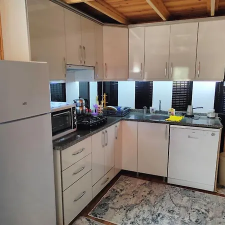 Bungalow With Garden And Air Conditioning, 150m To The Sea In Bademli, Sleeps 6